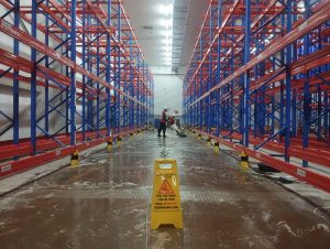 Dịch vụ vệ sinh kho lạnh chuyên nghiệp