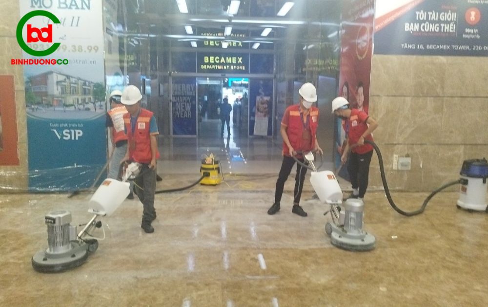 đội ngũ chuyên nghiệp và trang thiết bị chuyên dụng